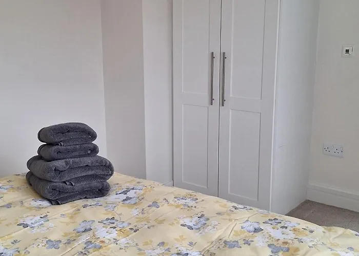 Centrally Located 2bed Duplex *