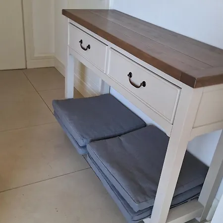 Centrally Located 2bed Duplex Appartement